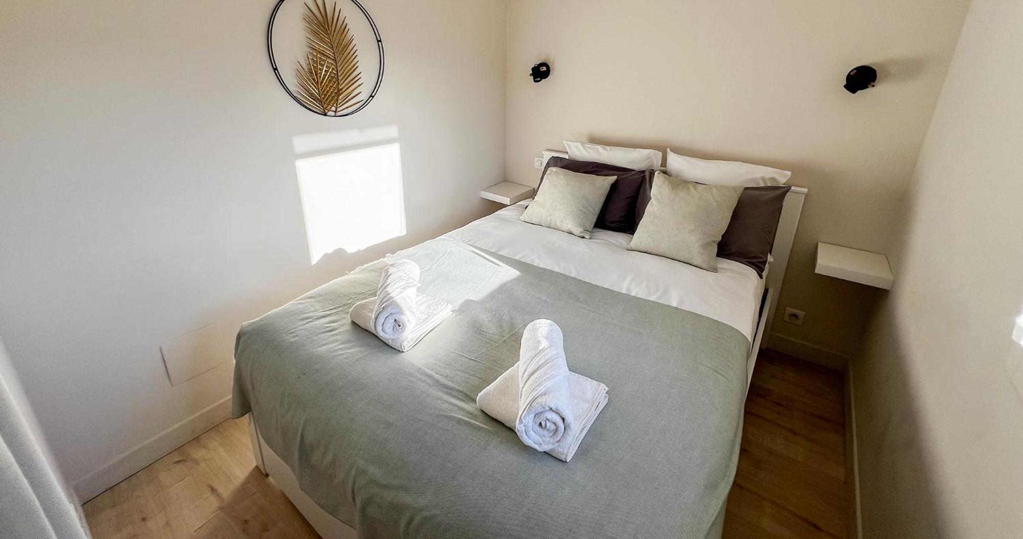 Ferienwohnung Ac - Private Exterior - Au Pied Du Palais Des Papes! Avignon Exterior foto