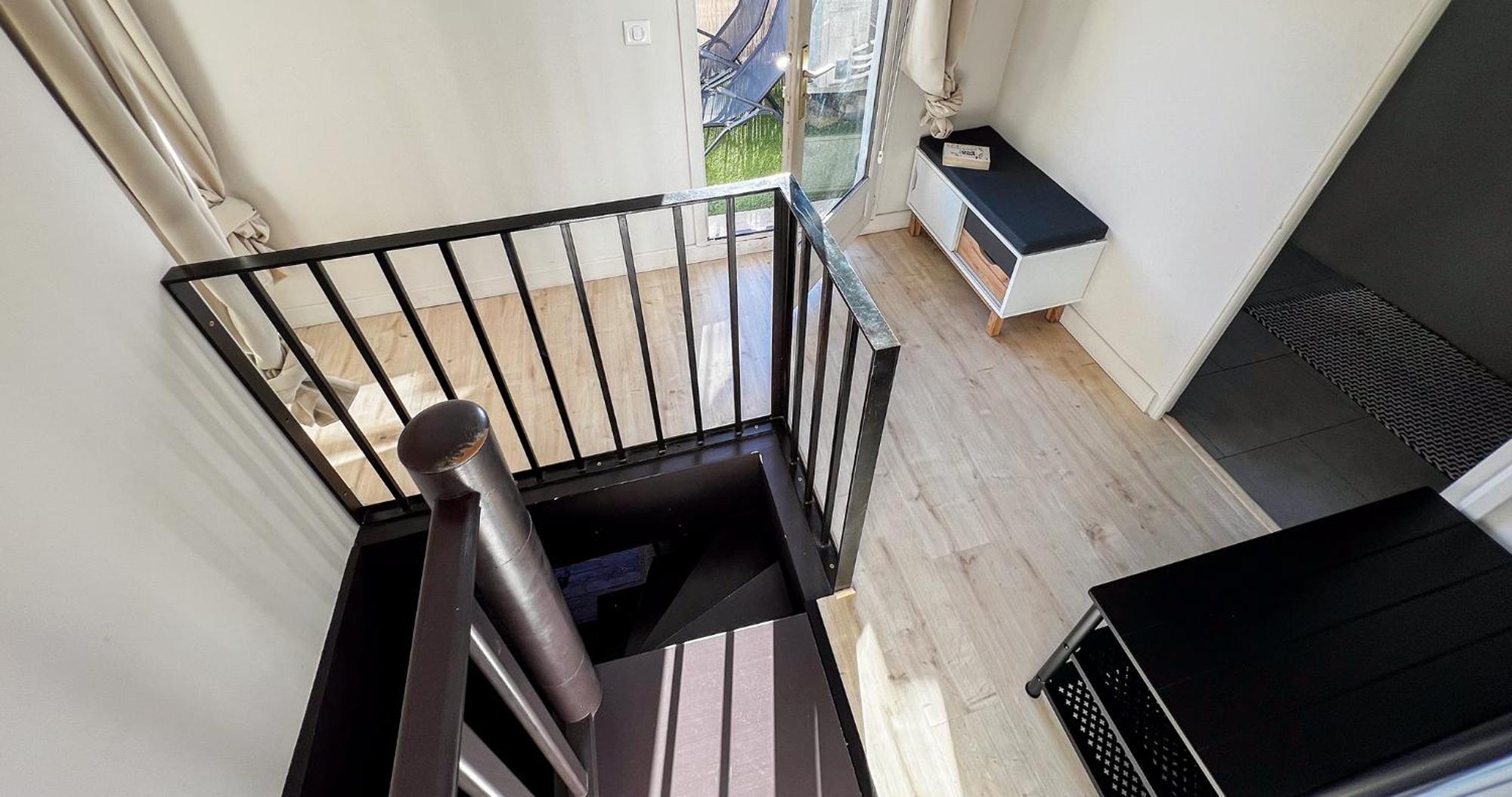 Ferienwohnung Ac - Private Exterior - Au Pied Du Palais Des Papes! Avignon Exterior foto